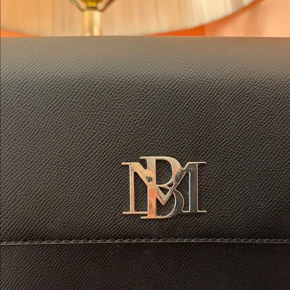 Badgley Mischka Black Crossbody Bag - Picture 2 of 6